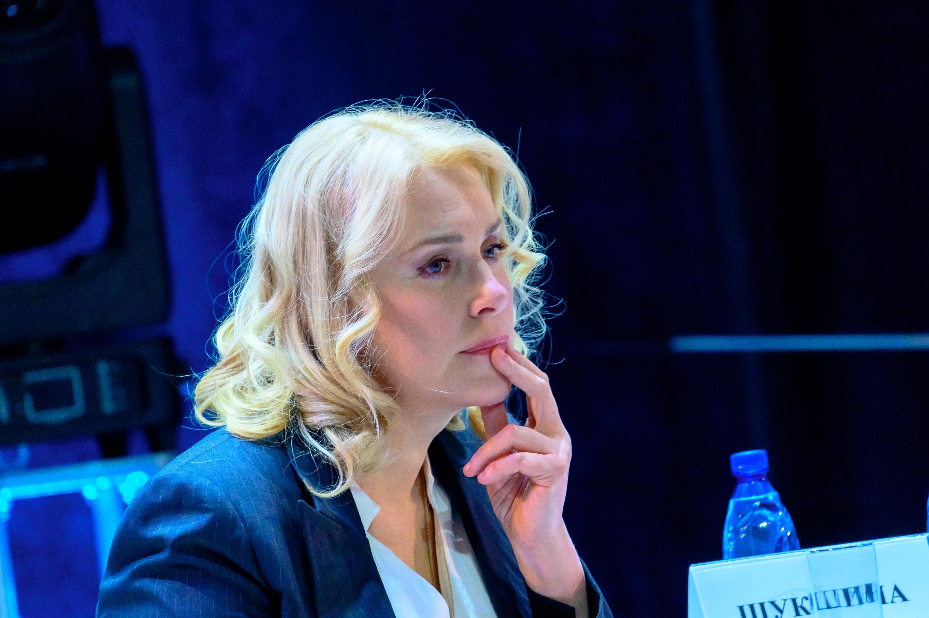 Разлад в семье Шукшиных: почему четверо детей актрисы прекратили общение с матерью