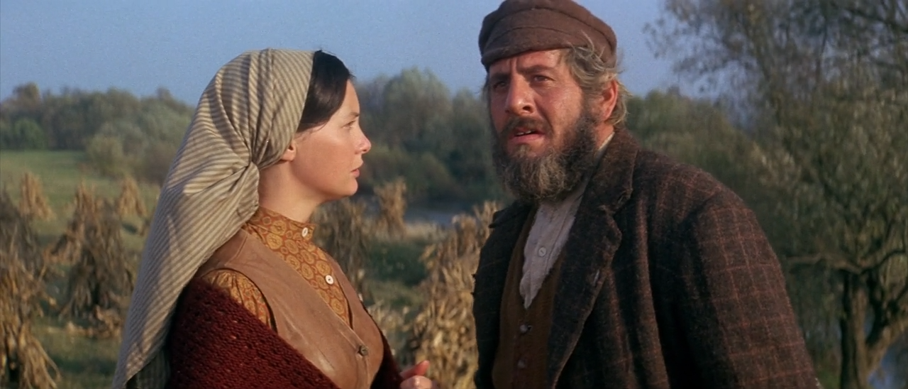 Скрипач на крыше (1971) 720P-2-00-53-202.png