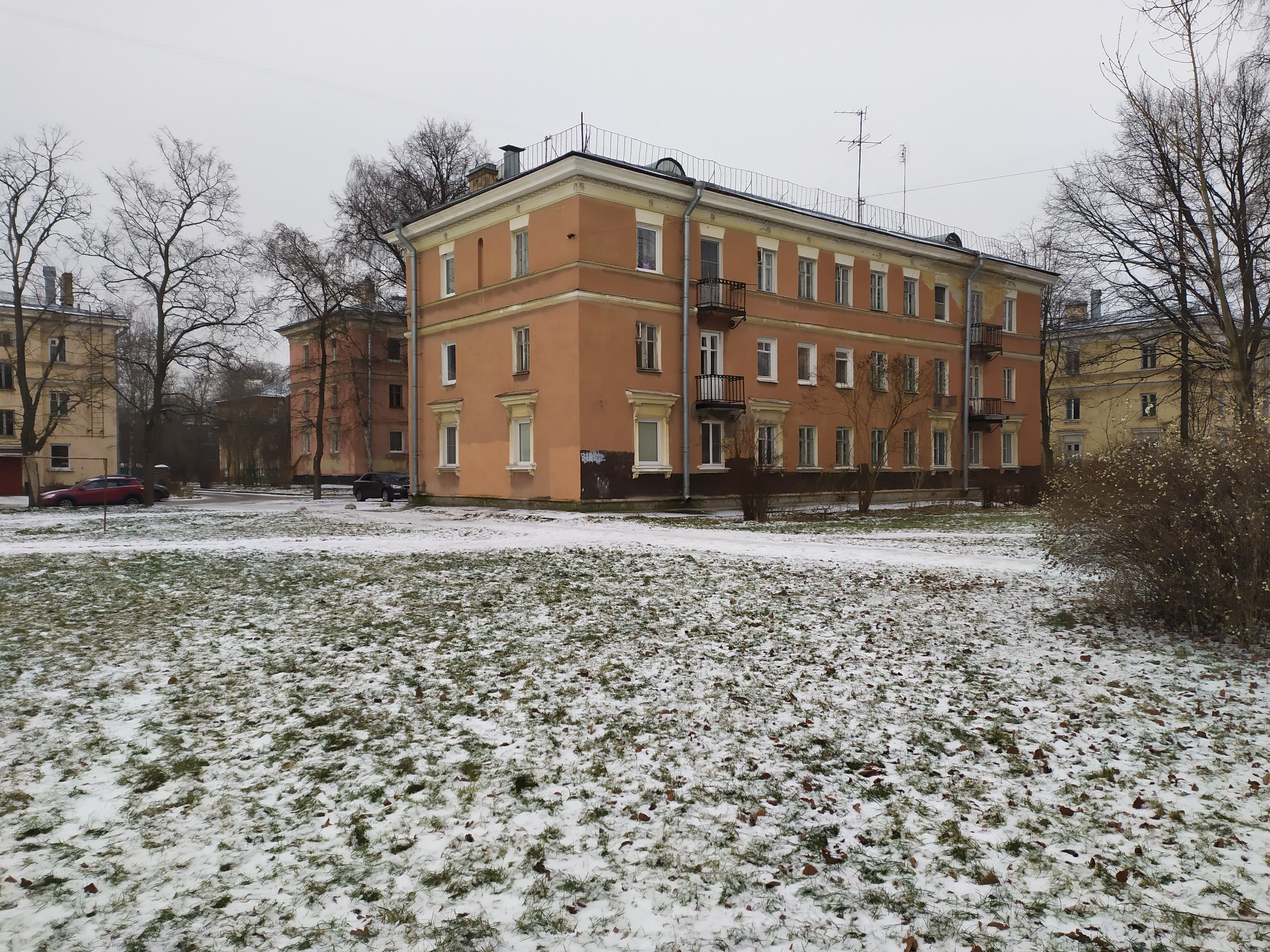 2-я Комсомольская 19к2.JPG