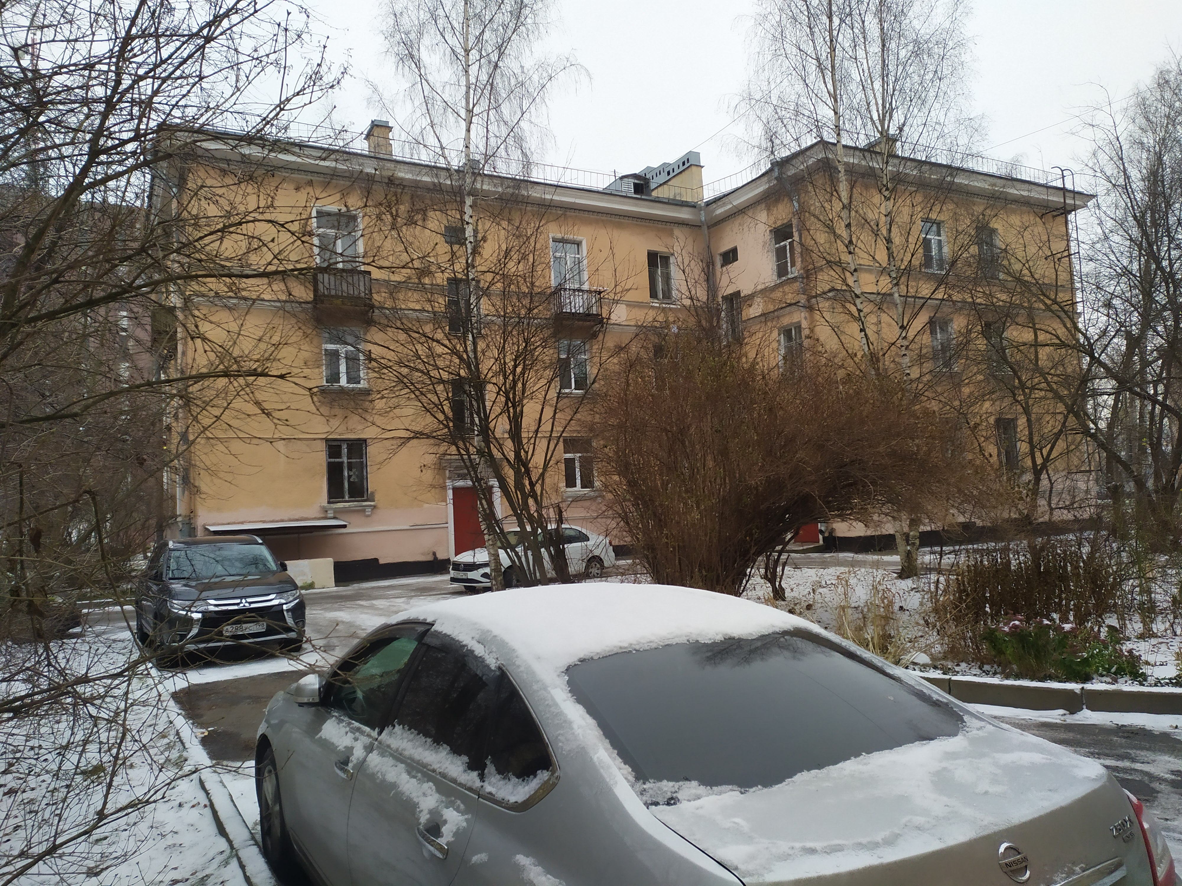 Лётчика Пилютова 16к1_4.JPG