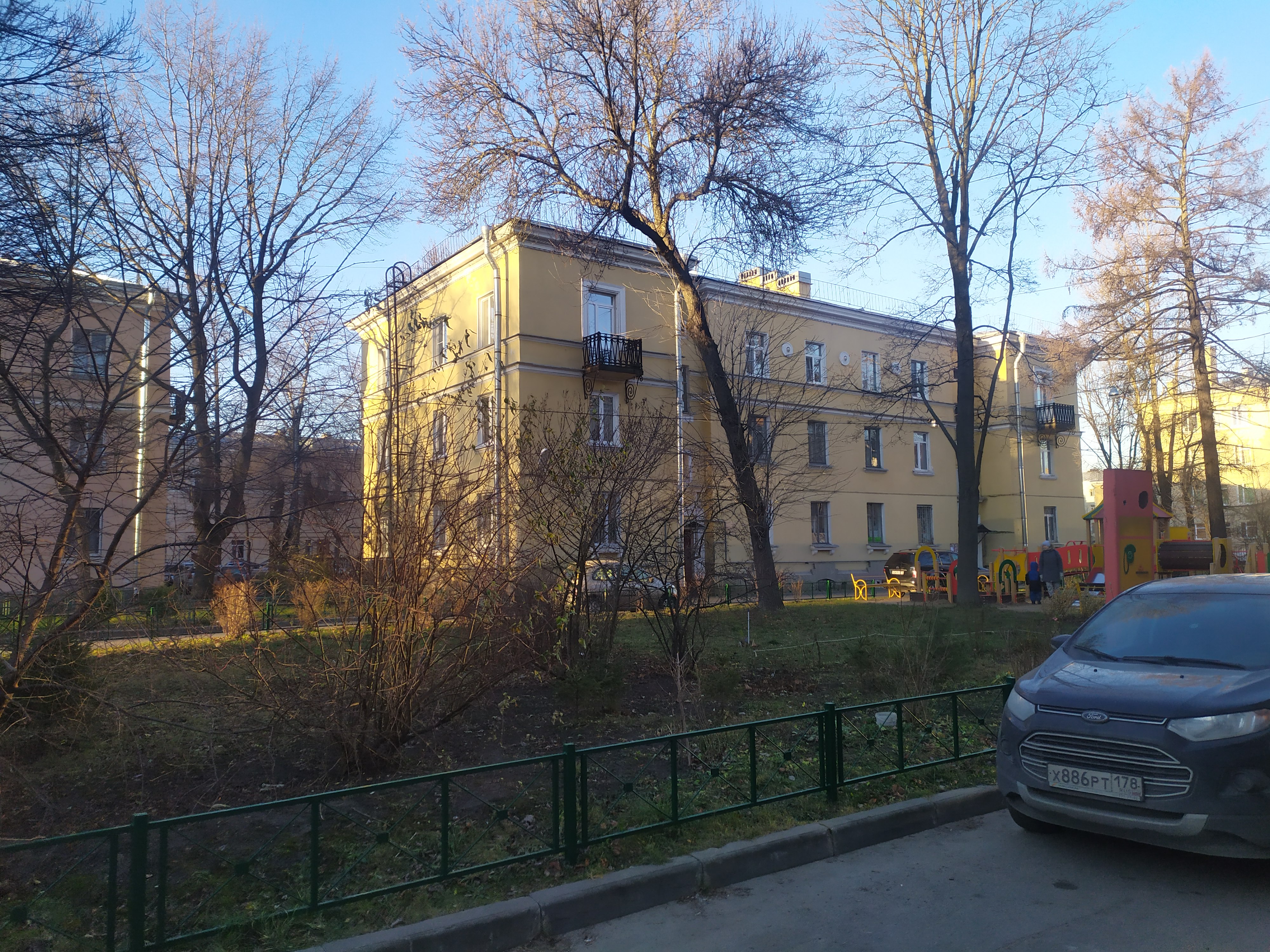 Среднеохтинский 15к2_3.JPG