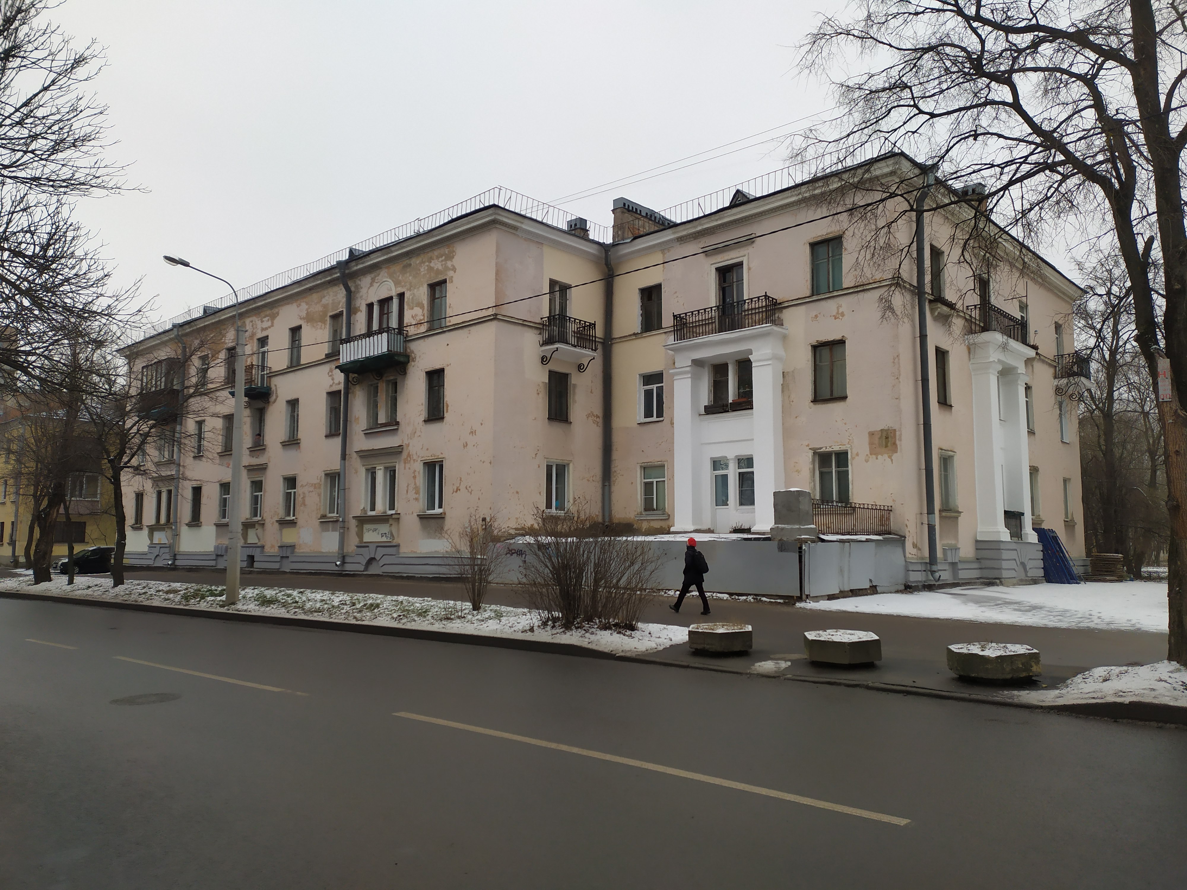 Лётчика Пилютова 8_4.JPG