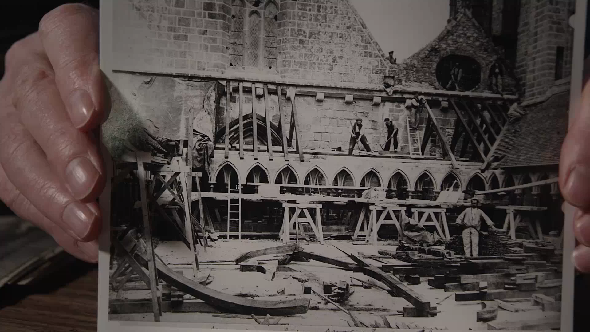 Mont.Saint.Michel.Scanning.Wonder.2017.WEB.1080p-ylnian.mkv_snapshot_49.48.185.png