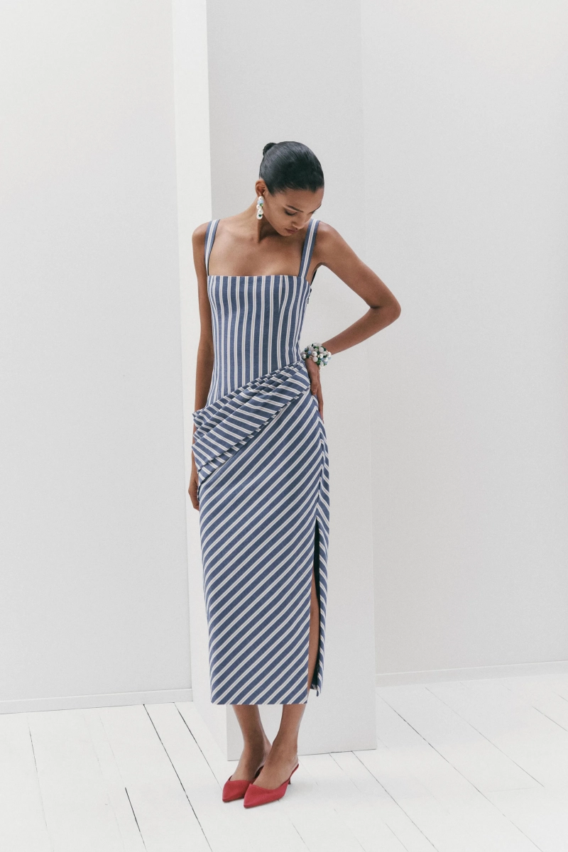 00017-carolina-herrera-prefall-2026-credit-brand.webp