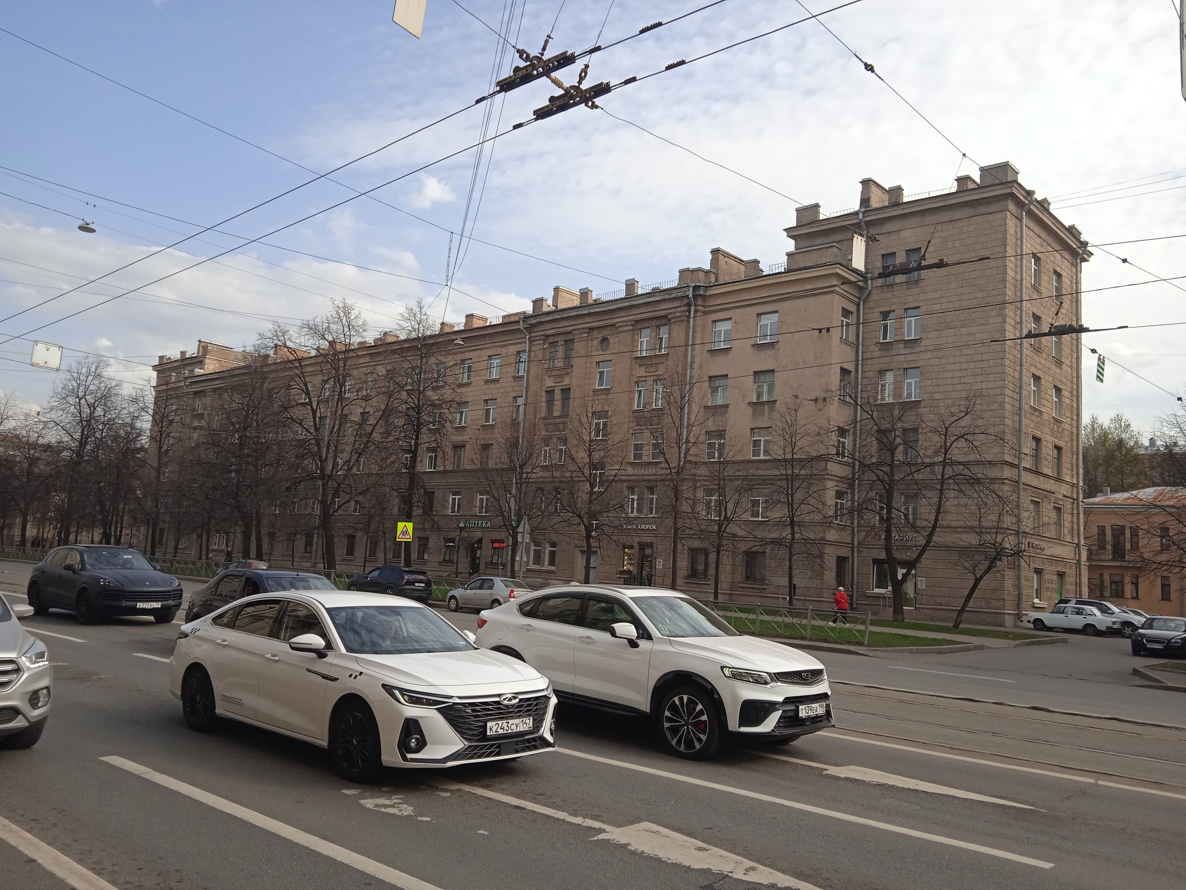 Благодатная ул., 43