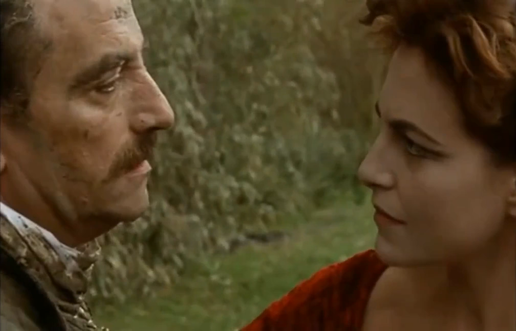 Dieu, l'amant de ma mere et le fils du charcutier (1995)_WEB-DLRip-AVC_.mkv_snapshot_01.14.42.061.png