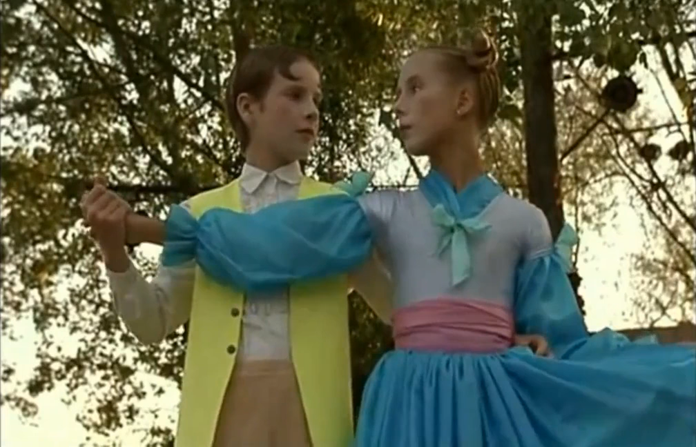 Dieu, l'amant de ma mere et le fils du charcutier (1995)_WEB-DLRip-AVC_.mkv_snapshot_01.03.18.420.png