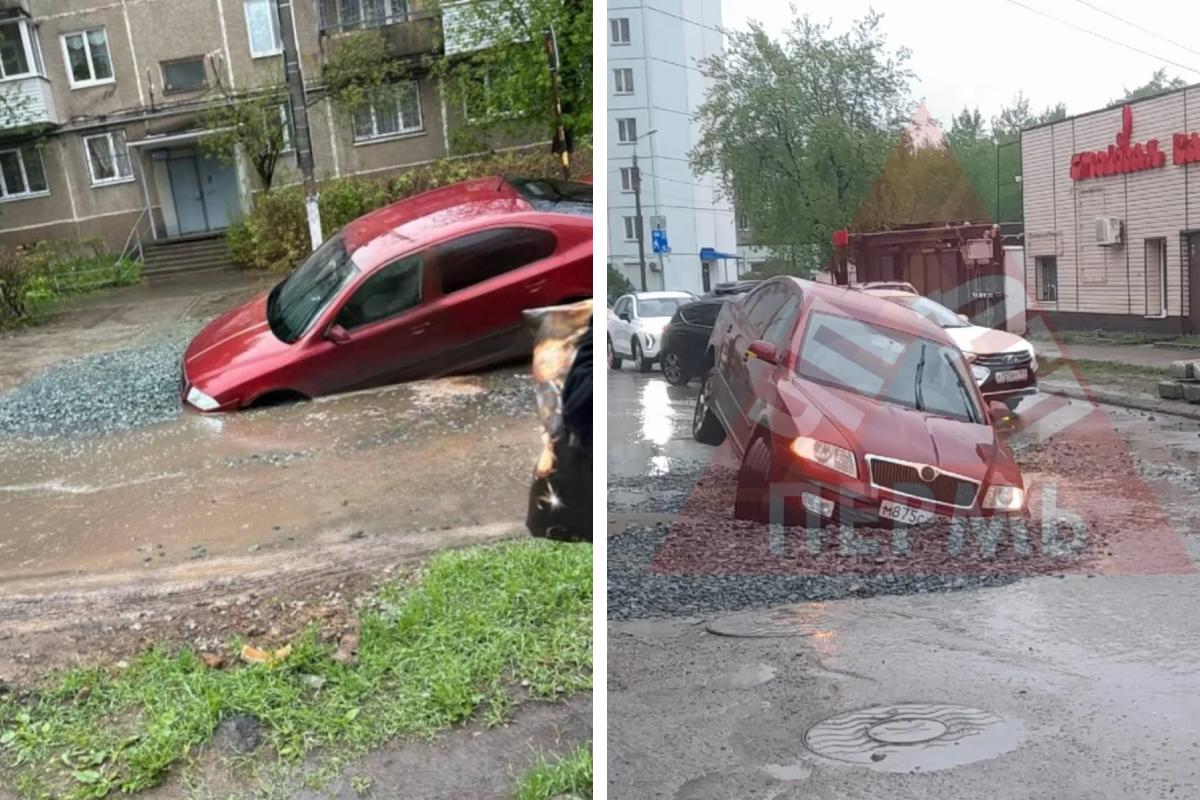 В Перми автомобиль попал в дорожный провал на перекрестке Академика Вавилова и Рабочей