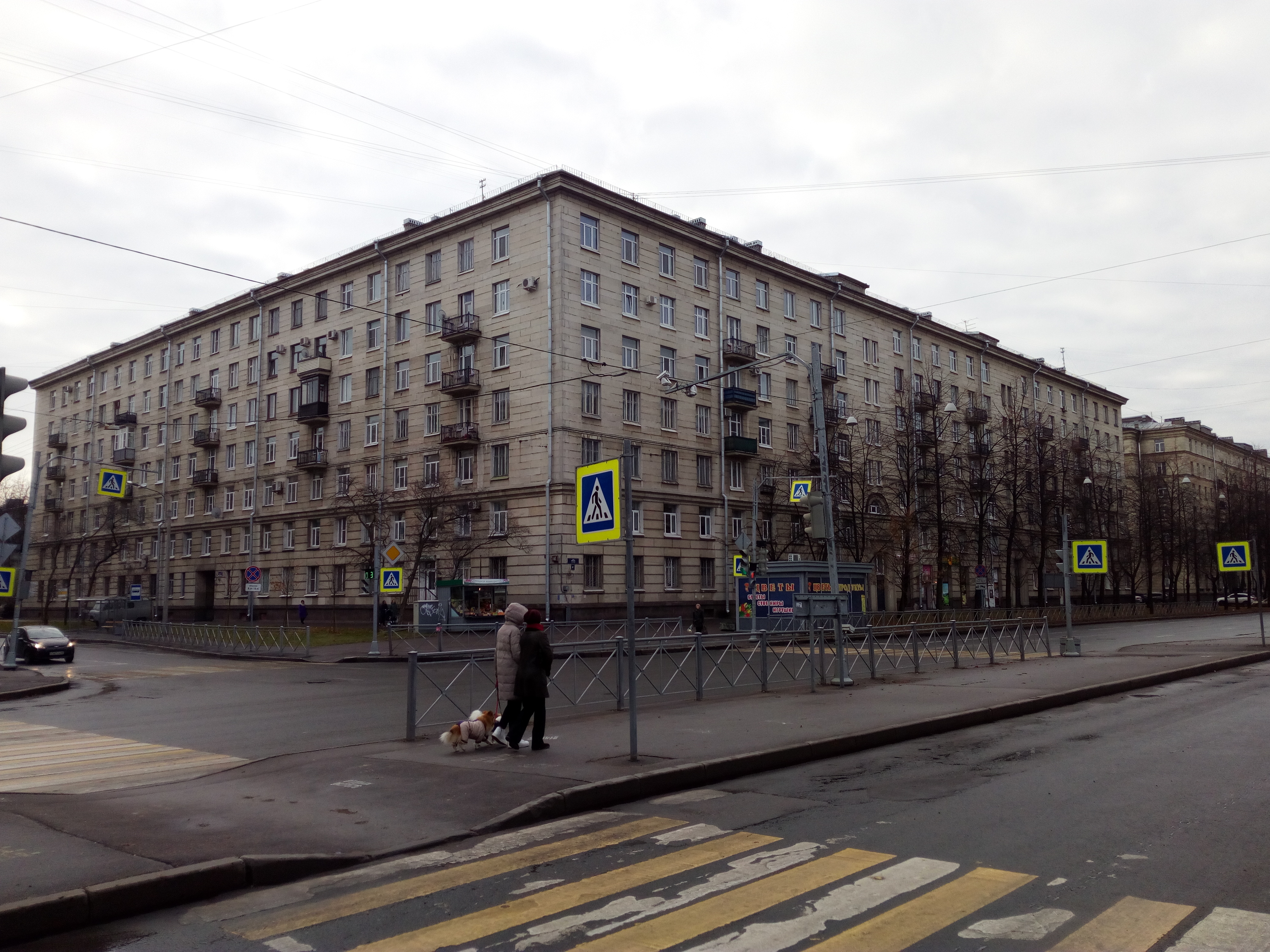 Ленсовета 1;Фрунзе 21.jpg