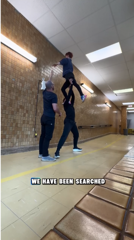 https://i1.imageban.ru/out/2026/05/20/b14948f0785ca849d20d5bef597229e5.png