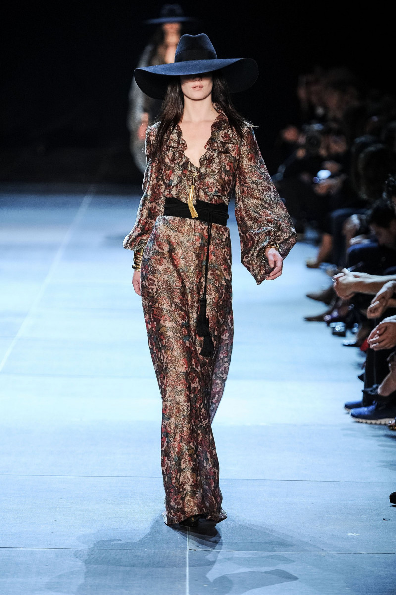 saint_laurent_wss13_074-resp2400v.jpg
