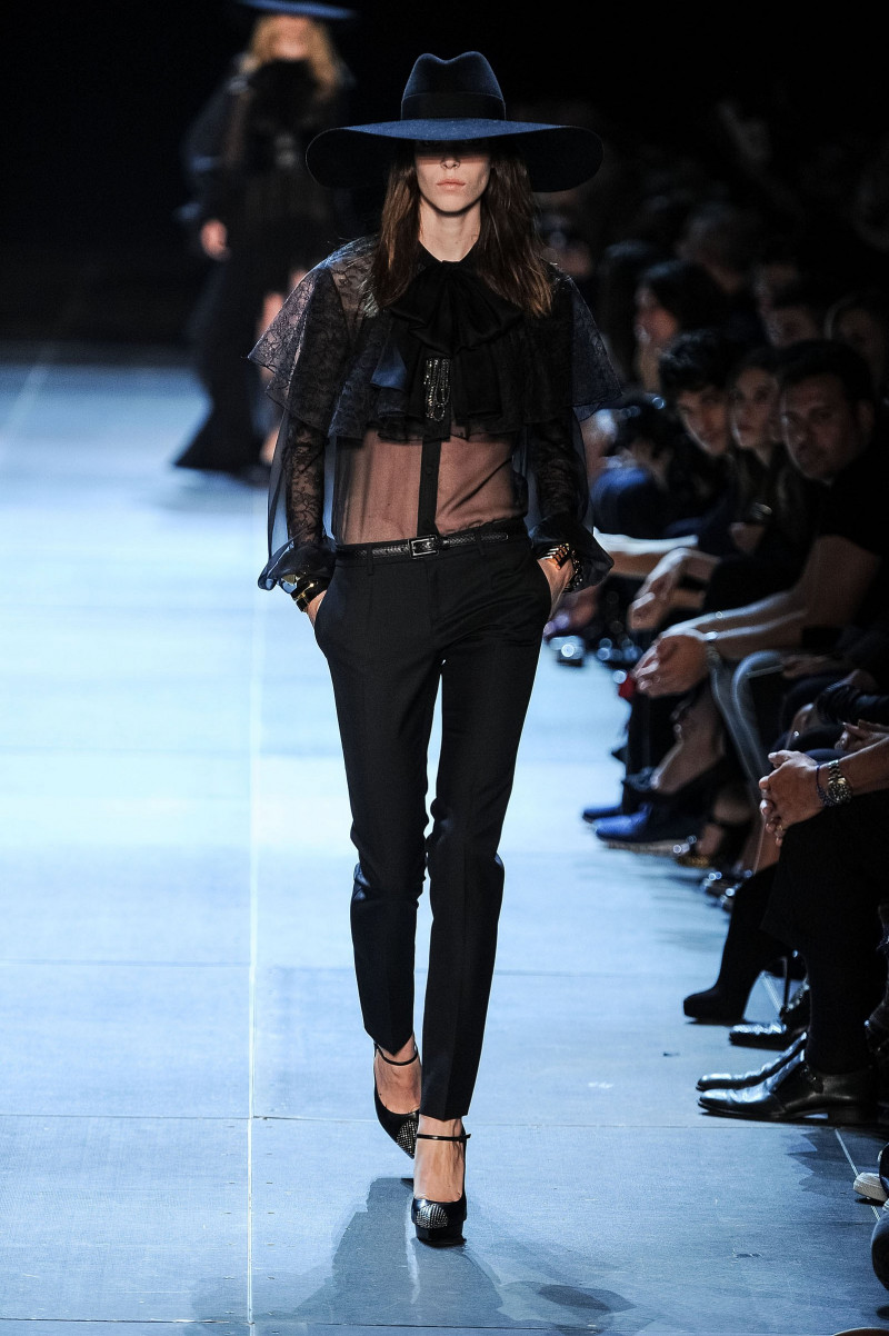 saint_laurent_wss13_048-resp2400v.jpg