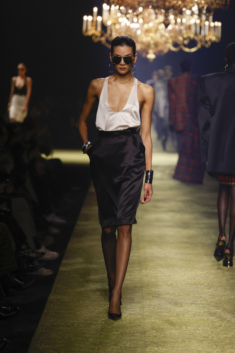 00019-saint-laurent-fall-2023-ready-to-wear-credit-brand.jpg