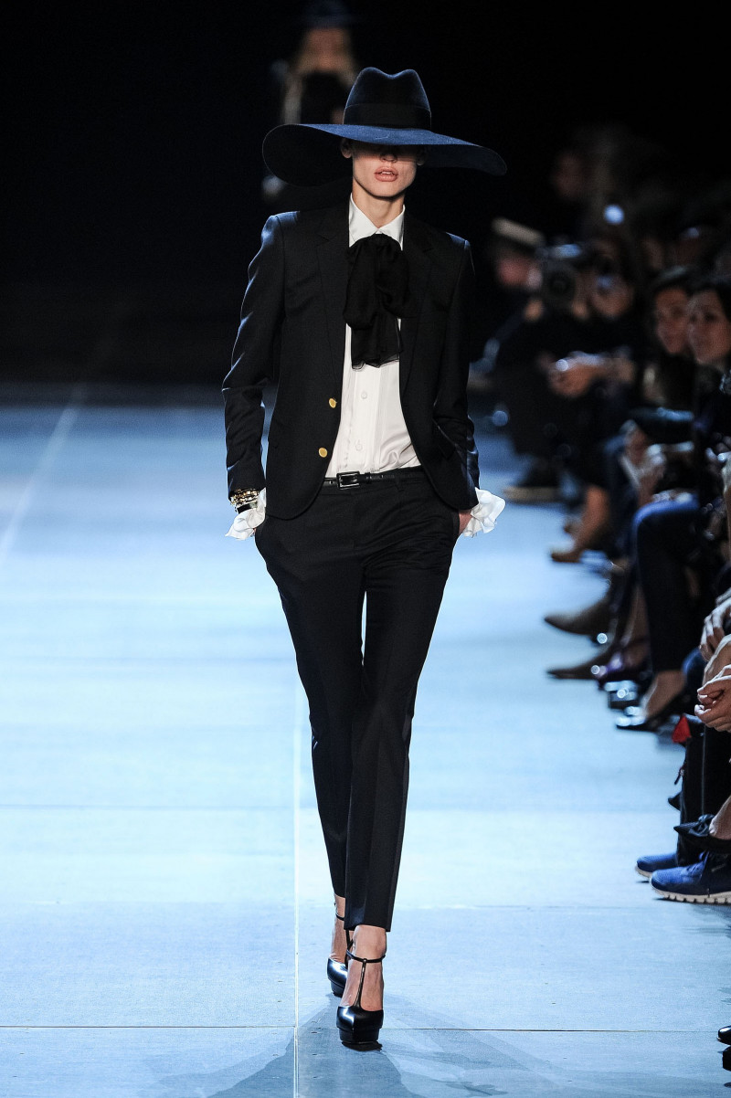 saint_laurent_wss13_021-resp2400v.jpg