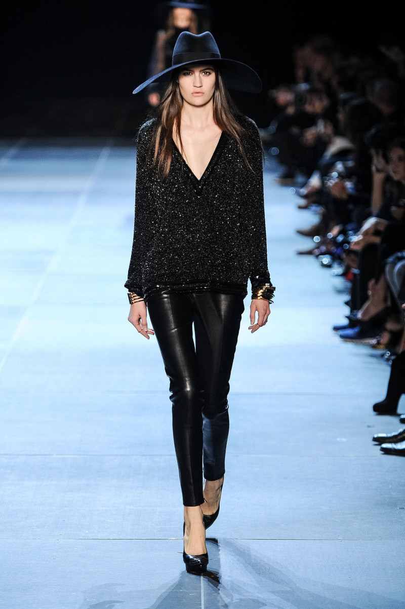saint_laurent_wss13_093-resp2400v.jpg