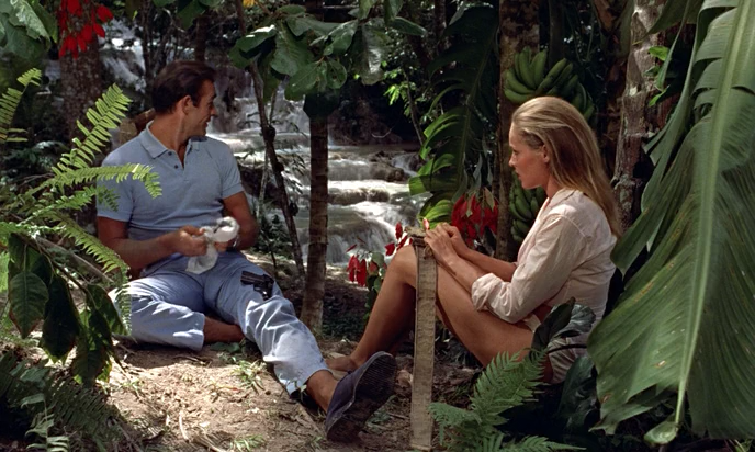 Dr._No.1962.HDRip-AVC.ExKinoRay.mkv_snapshot_01.12.44.360.png