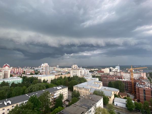 В Пермском крае 27 мая вновь ожидаются мощные шквалы и грозы