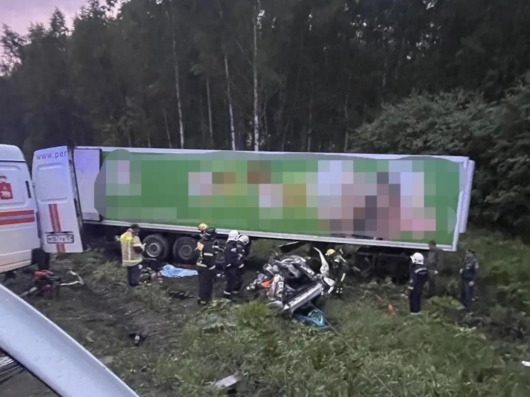 Водитель фуры, виновный в ДТП под Суксуном, задержан — погибли психолог и трое детей