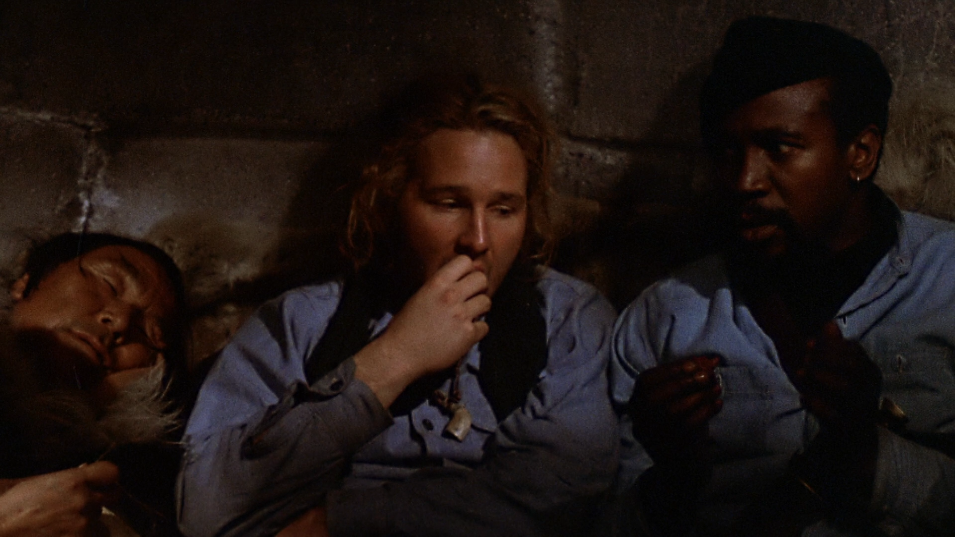 The.White.Dawn.1974.BDRemux.1080p.mkv_snapshot_00.16.19.784.png