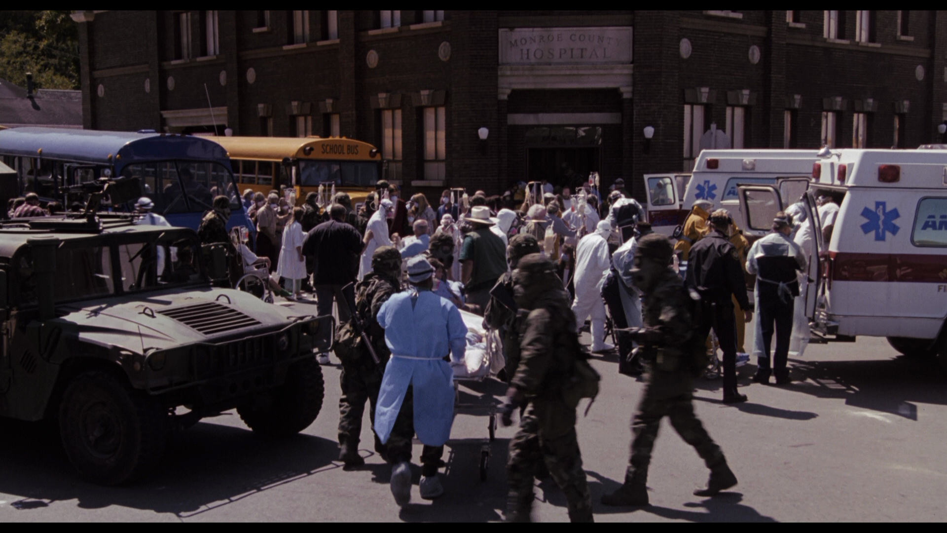 Outbreak.1995.Shout.Factory.BDRemux.1080p.mkv_20260613_105543.032.png