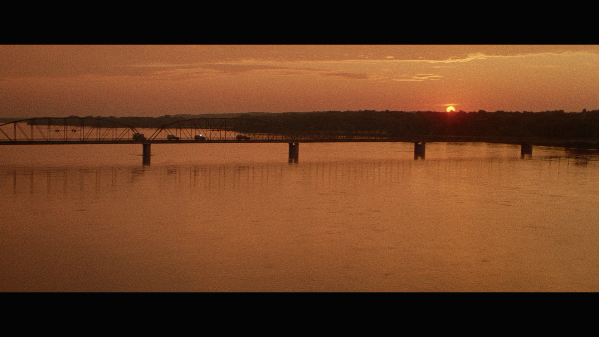 Twister.1996.Turbine.Medien.BDRemux.1080p.Remastered.mkv_20260613_172654.793.png