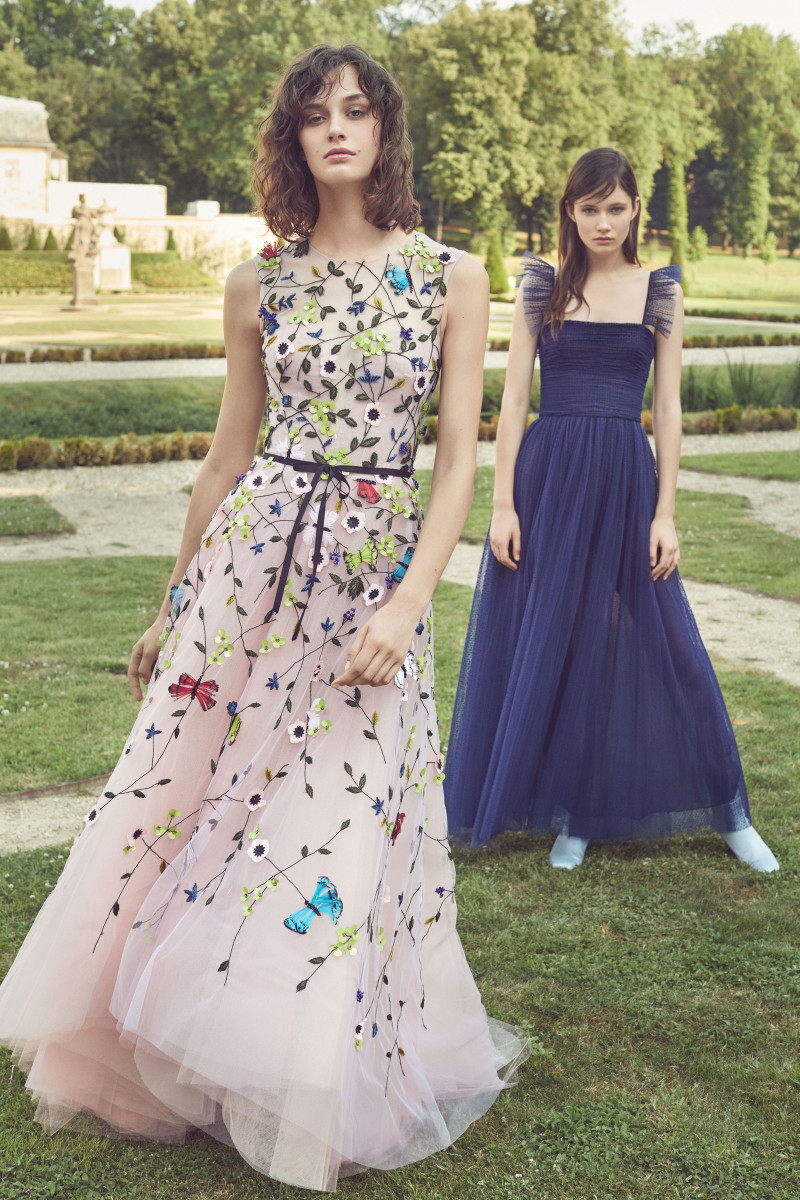 002-Spring-2019-Monique-Lhuillier.jpg