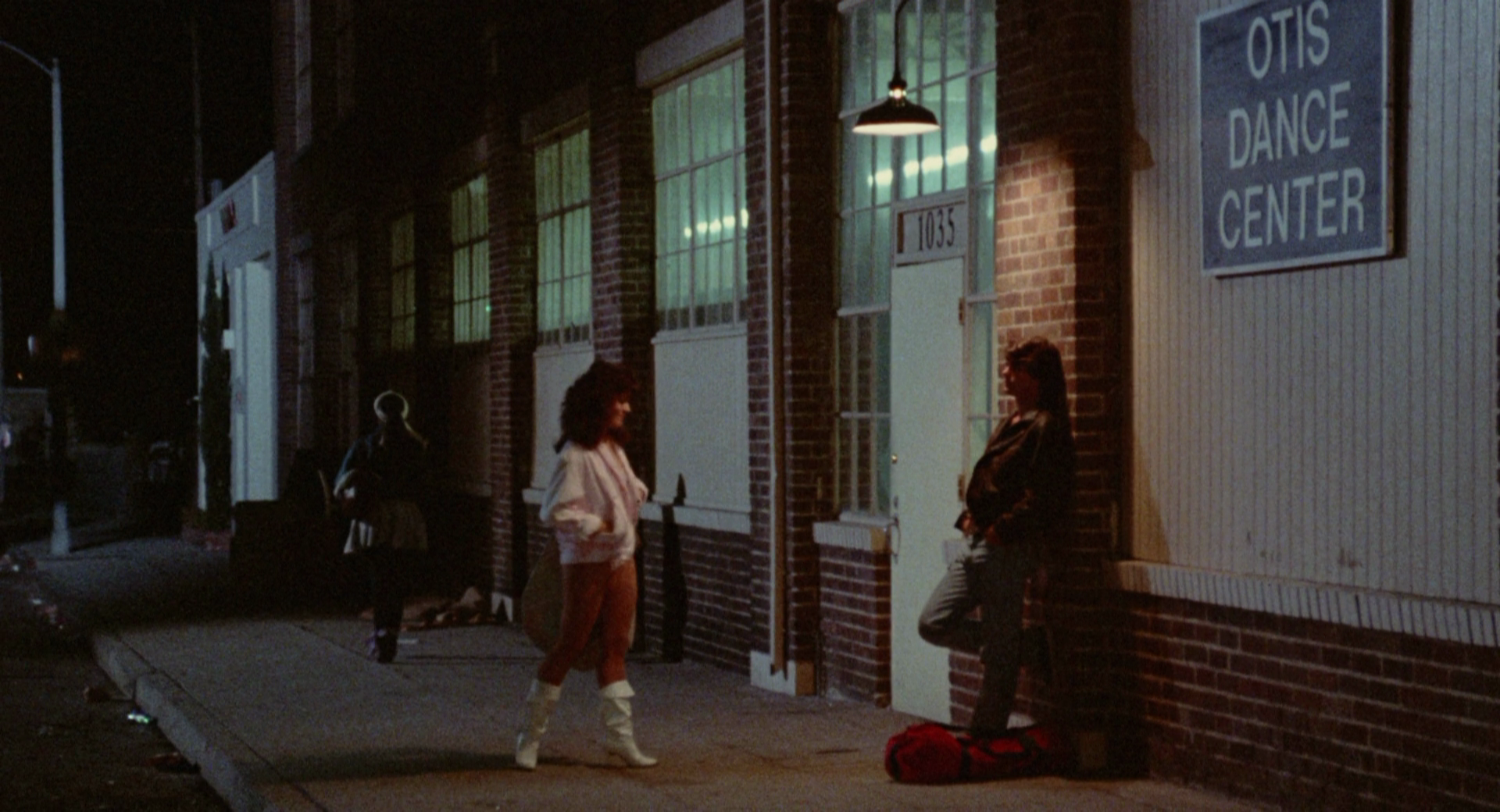 Girls.Just.Want.to.Have.Fun.1985.WEB-DL.1080p.mkv_20260705_165458.042.png