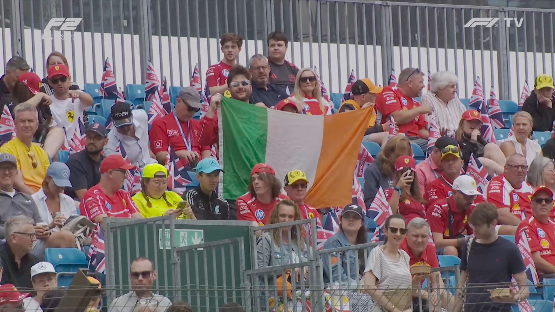 cap_02.Formula2.R07.British.Race.Two.F1TV.1080p.rus_00_03_12_03.jpg