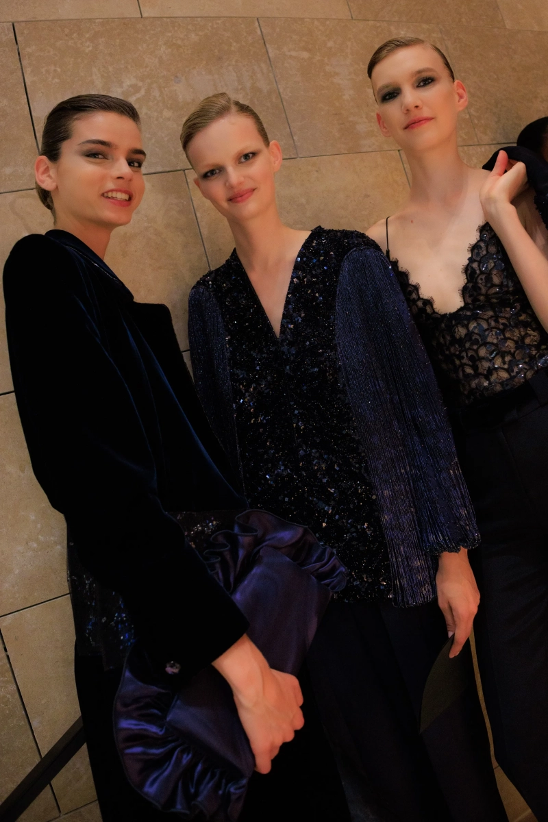 ARMANIPRIVE_PARISCOUTUREFW26_BACKSTAGE_ACIELLE_17.webp