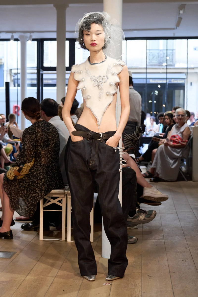 00021-ronald-van-der-kemp-fall-2026-couture-credit-gorunway.webp
