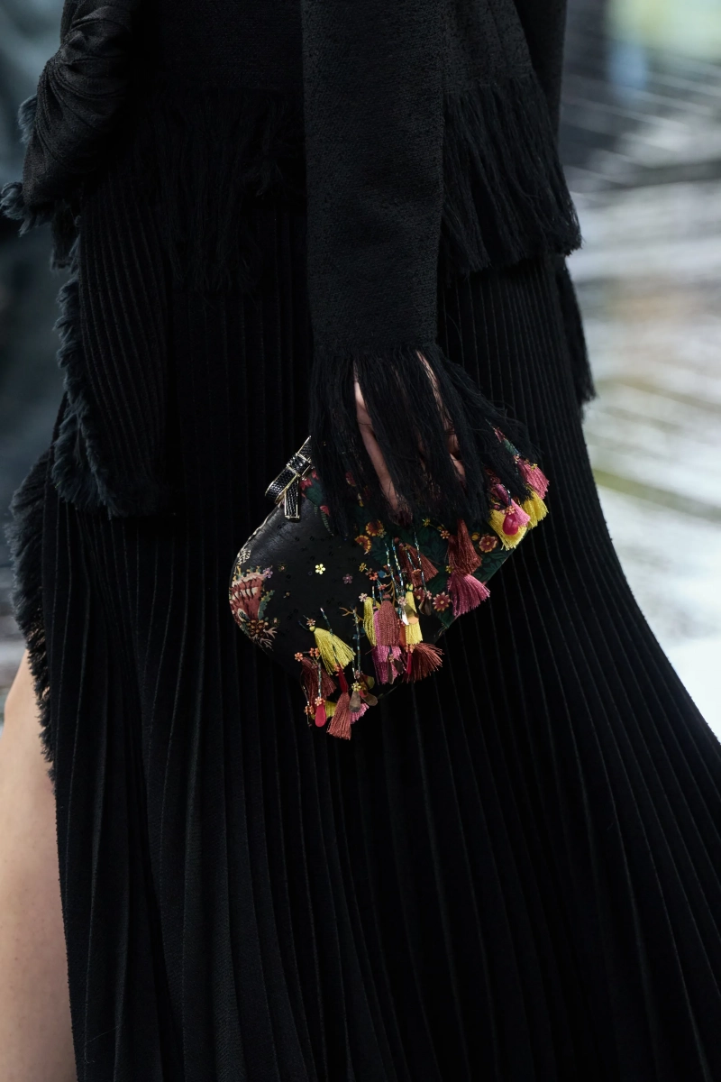00081-christian-dior-fall-2026-couture-details-credit-gorunway.webp