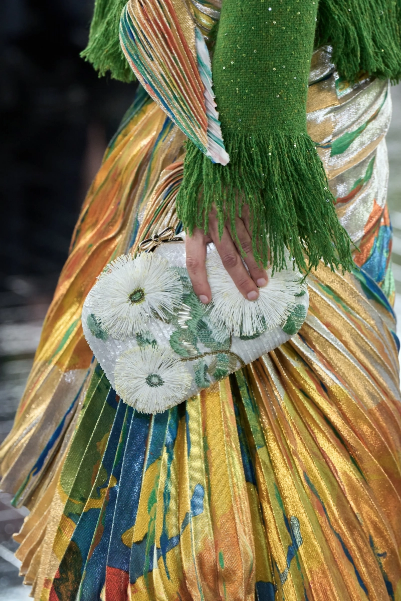 00025-christian-dior-fall-2026-couture-details-credit-gorunway.webp