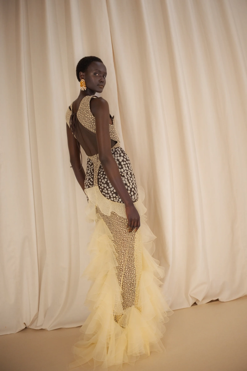 Schiaparelli_pariscouturess27_backstageacielle_08.webp