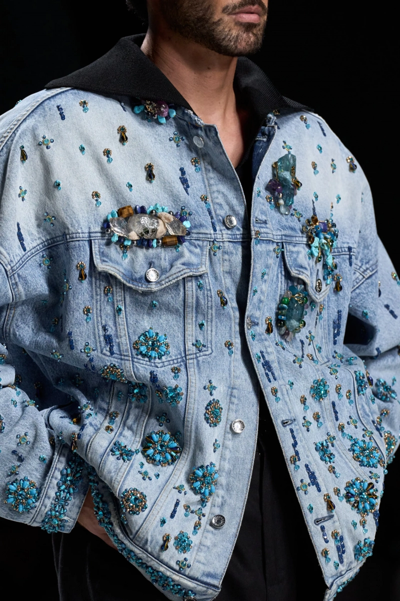 00183-dolce-and-gabbana-spring-2027-menswear-details-credit-gorunway.webp