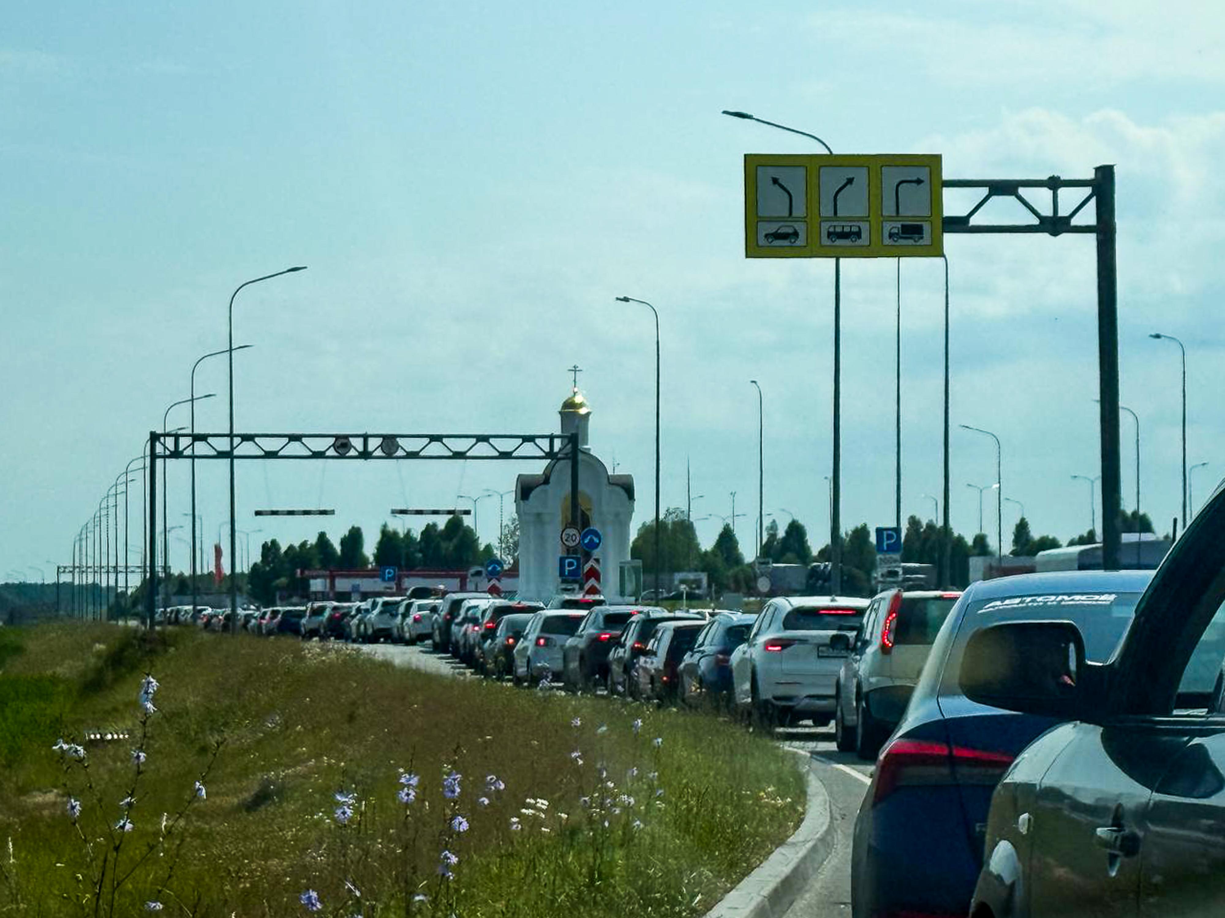 Проблемы с бензином на платной трассе М-12: автопутешествие через очереди