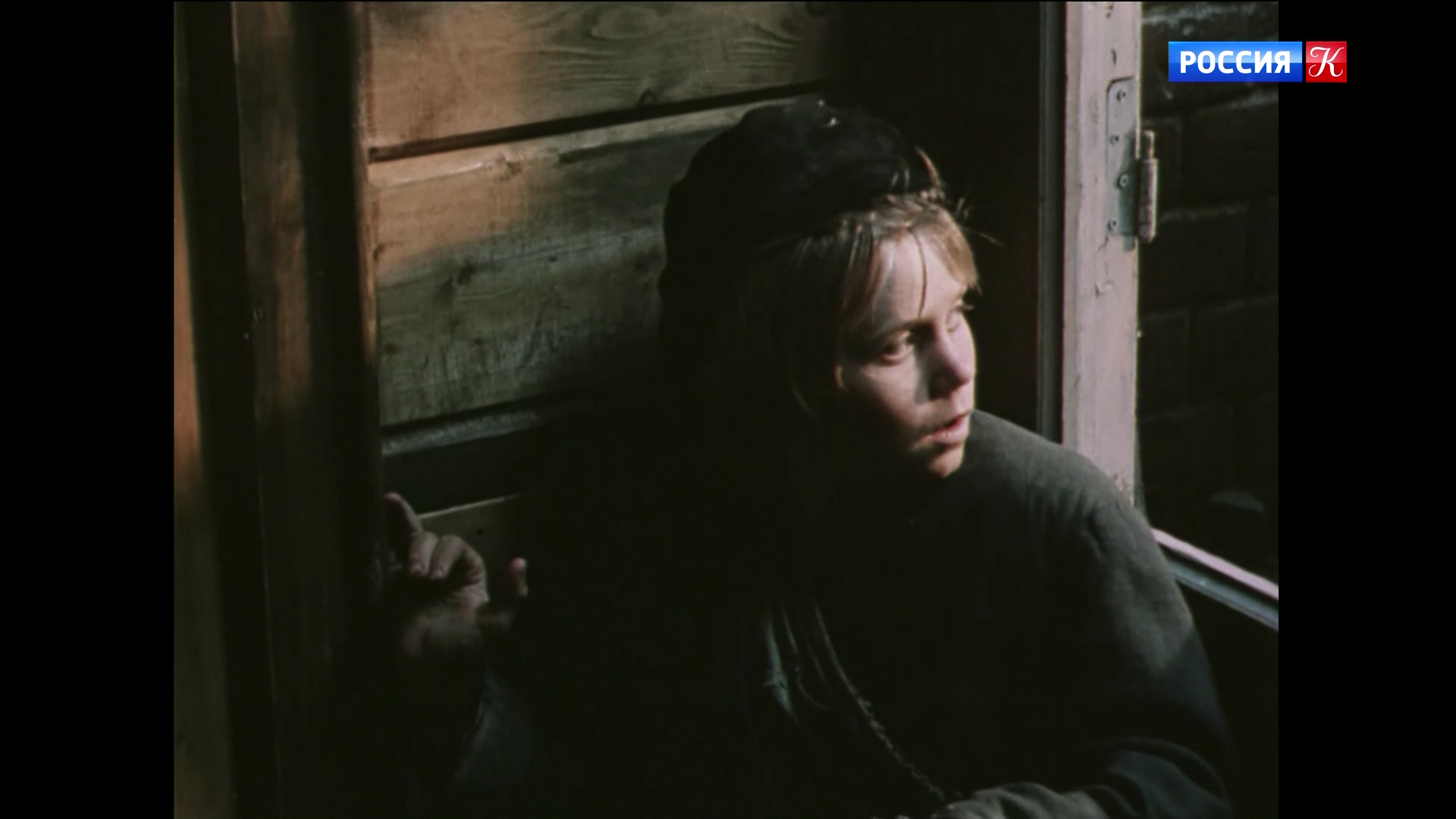 003_РАННЕЕ_РАННЕЕ_УТРО_1983_1080p_HDTV_РОССИЯ_К_HD_by_galebcev (04).png
