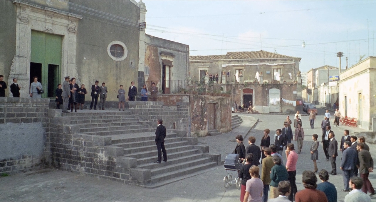 Мими-металлист.1972.BDRip 720p msltel.mkv_snapshot_01.45.52.575.jpg