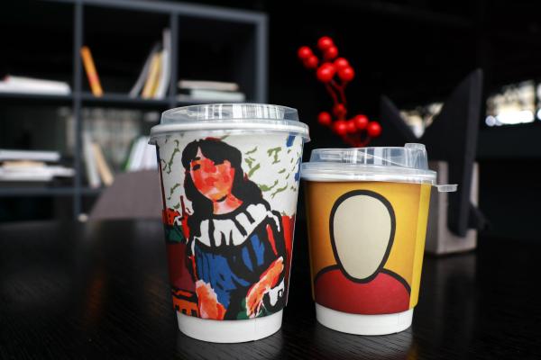 В Перми кофейные стаканчики с произведениями искусства становятся хитом