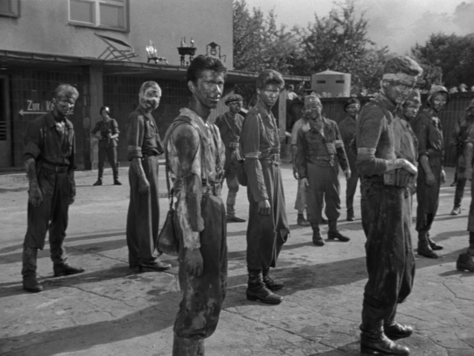 Канал.1957.BDRip 720p msltel.mkv_snapshot_01.26.37.681.jpg