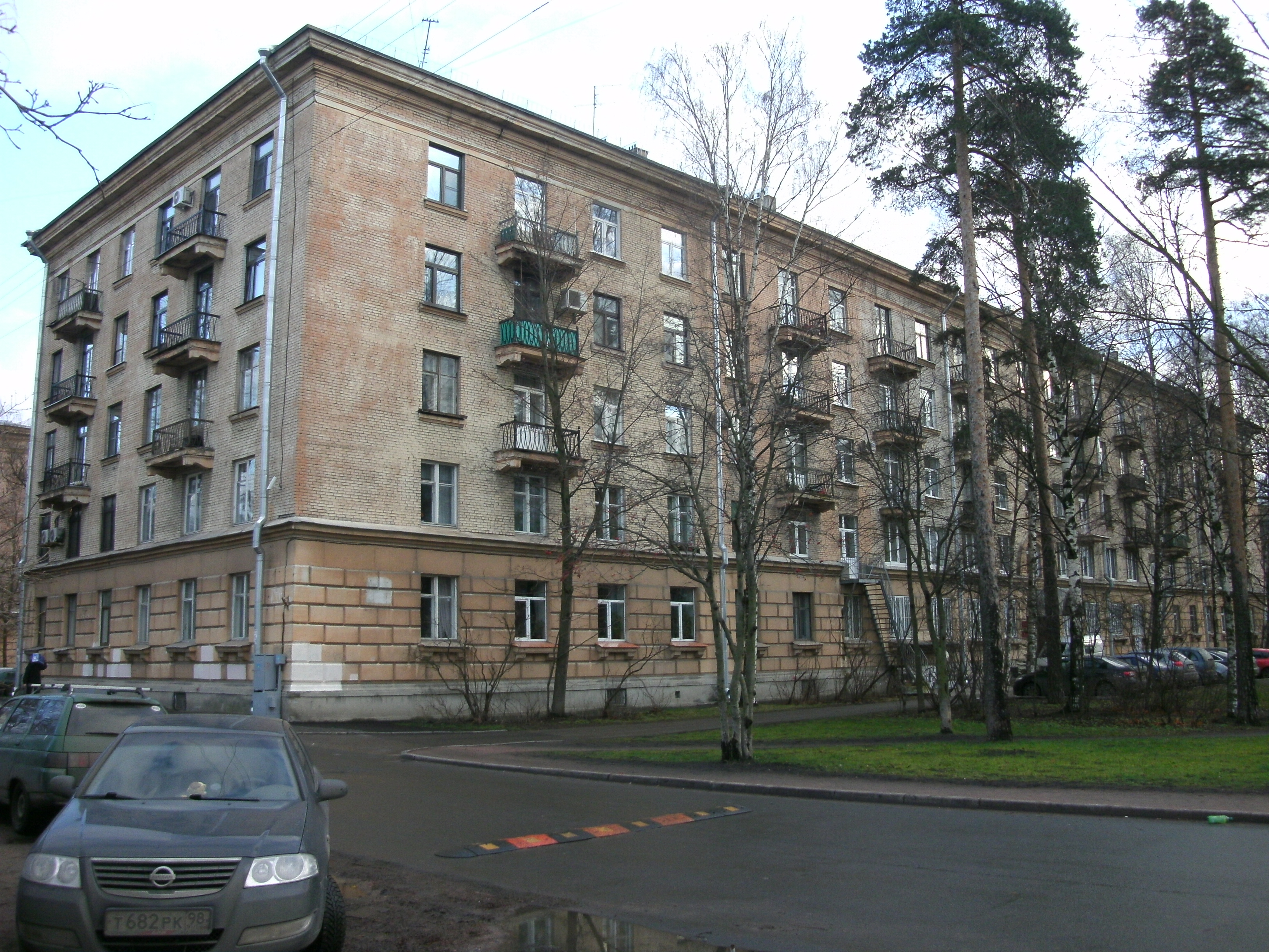 Тореза 35к2.JPG