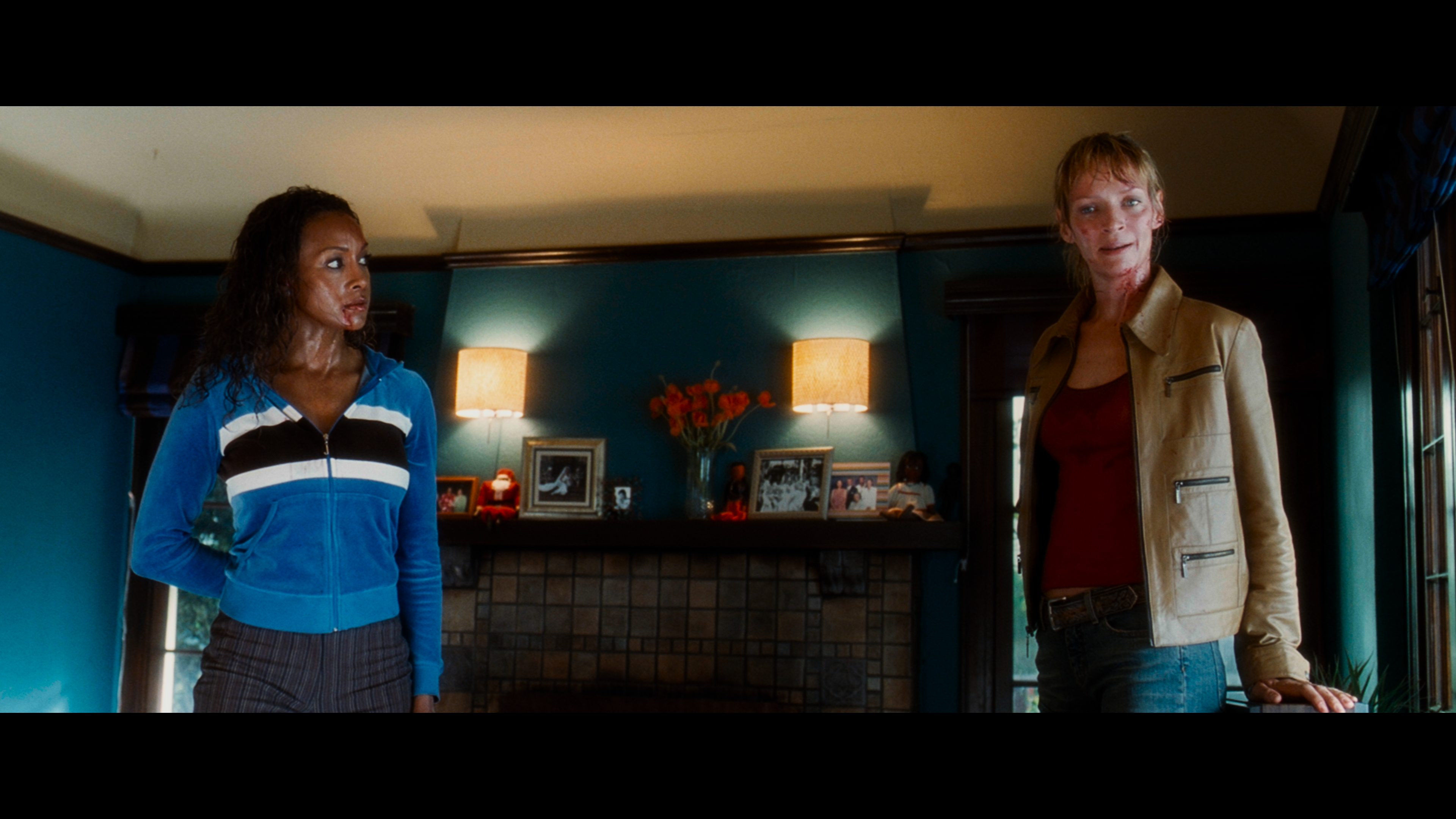 Kill Bill- The Whole Bloody Affair (2004).mkv_snapshot_00.08.59.539.png