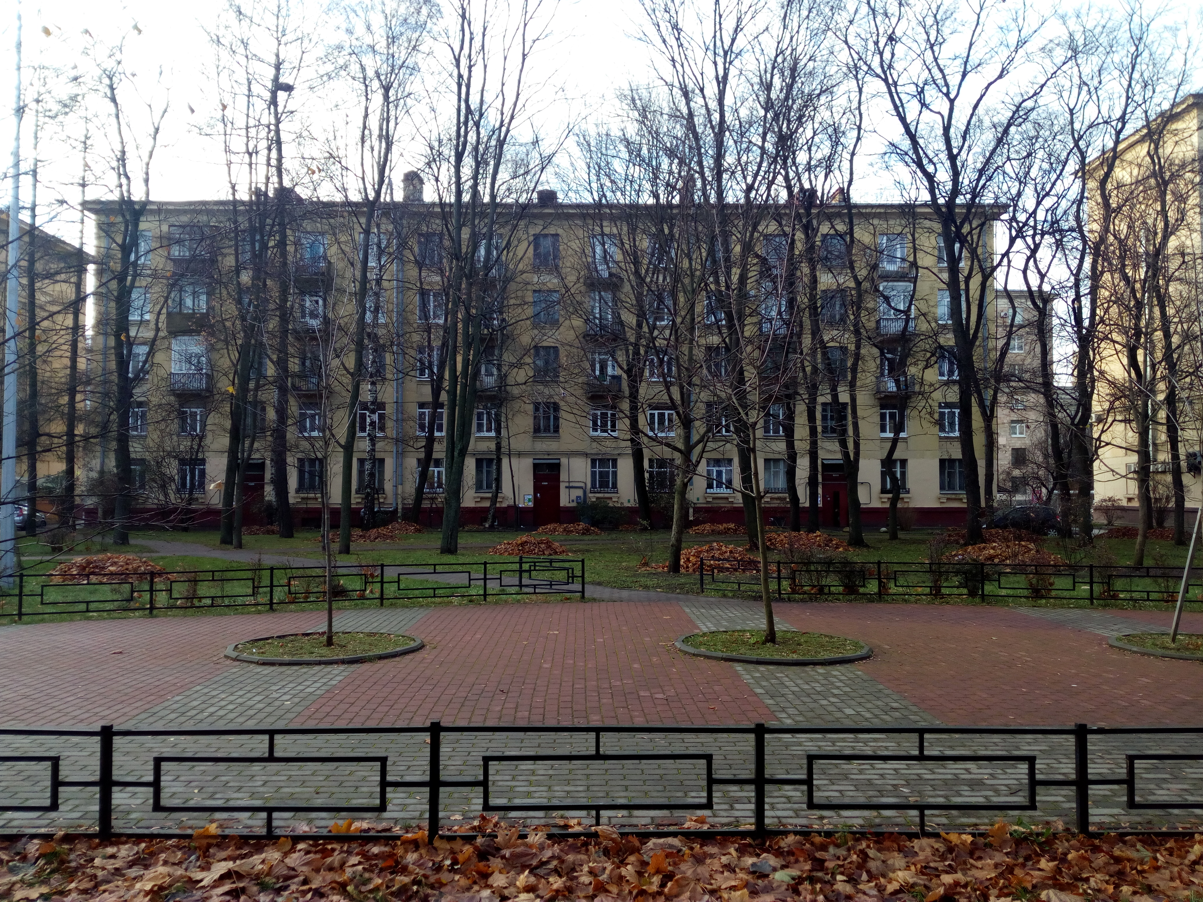 Ленсовета 24_4.jpg