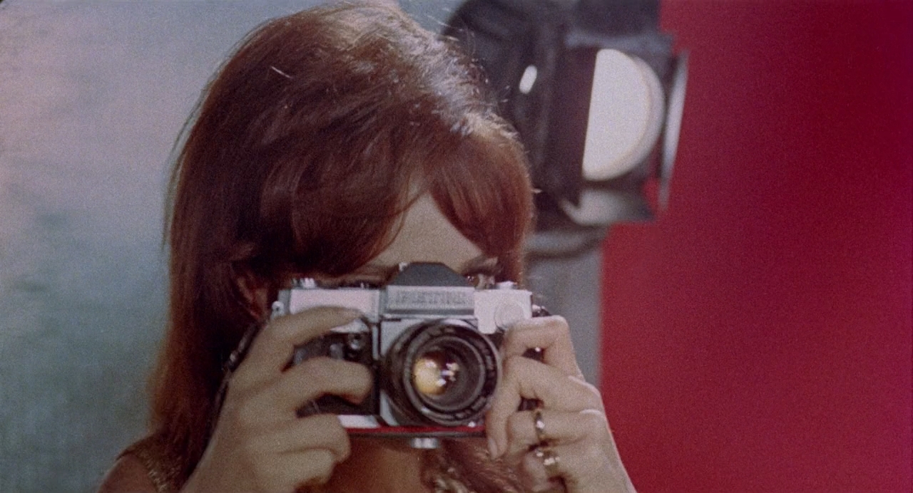 Четыре раза той ночью.1971.BDRip 720p msltel.mkv_snapshot_01.02.22.458.jpg