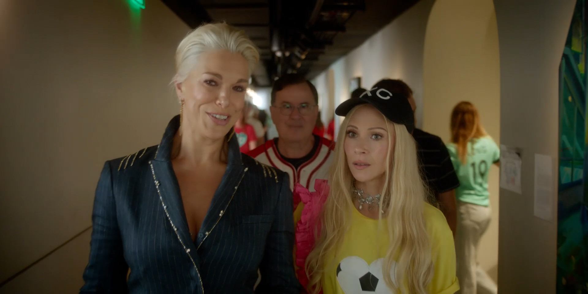 Ted.Lasso.s04e01.1080p.NewComers-0009.jpg