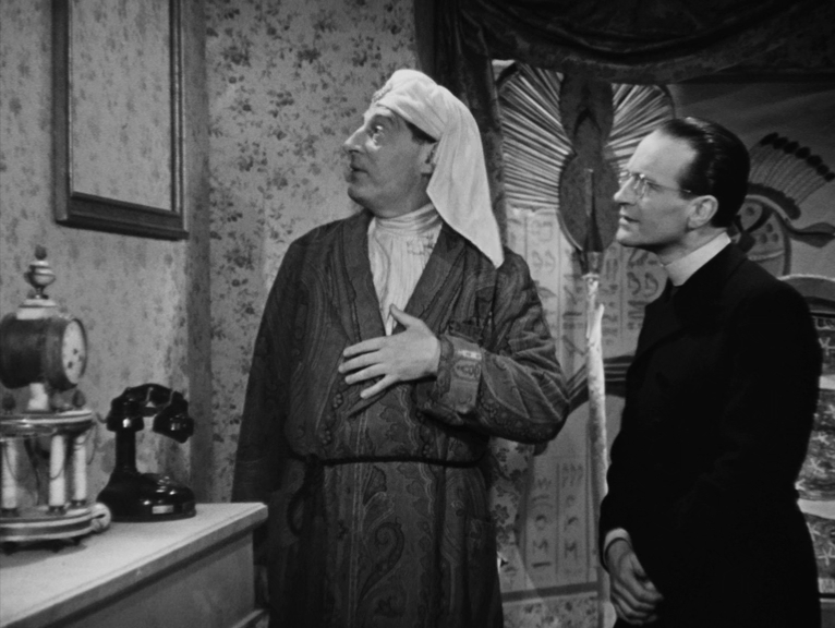Убийца живёт в доме 21.1942.BDRip AVC msltel.mkv_snapshot_00.34.04.125.jpg