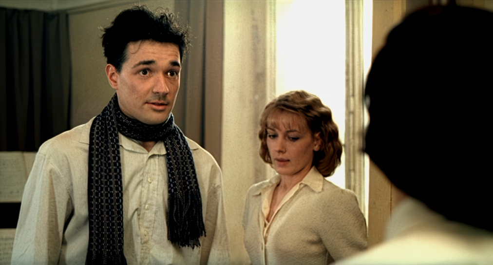 Папа (2004).mkv_snapshot_00.44.19_[2026-08-11_00.11.24].png