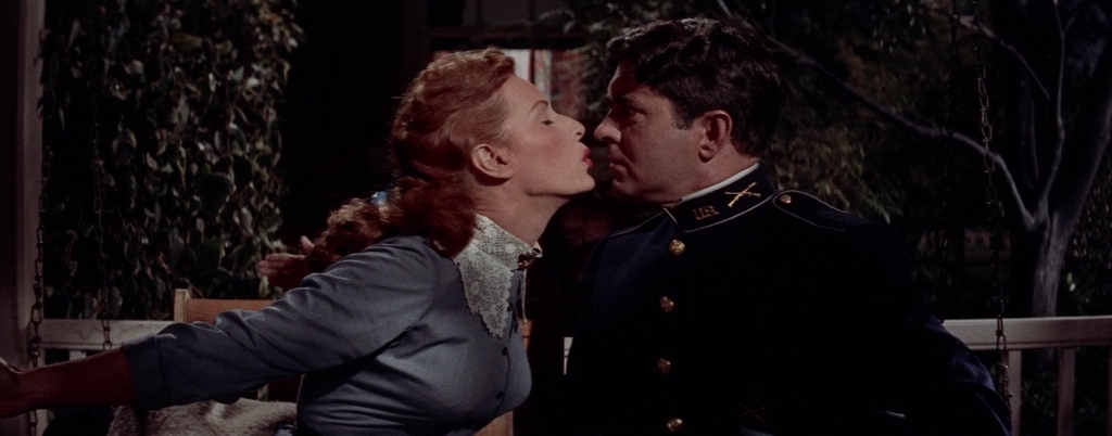 Длинная серая линия.1955.BDRip AVC msltel.mkv_snapshot_00.36.21.398.jpg