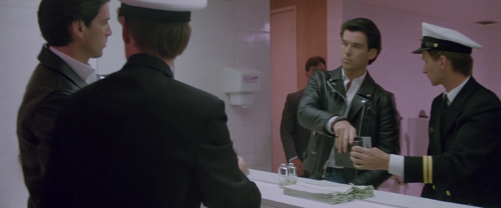 Четвёртый протокол.1987.BDRip AVC msltel.mkv_snapshot_00.52.43.521.jpg