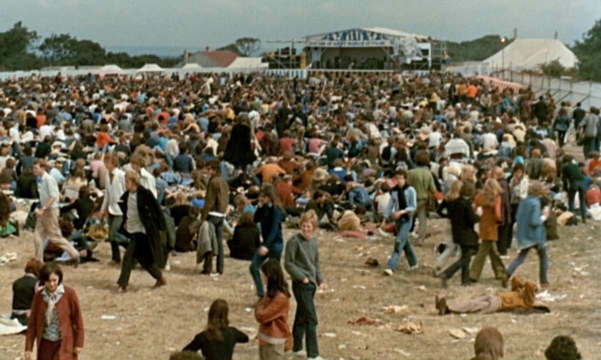 Несколько слишком спокойных господ.1973.BDRip 720p msltel.mkv_snapshot_01.35.05.605.jpg