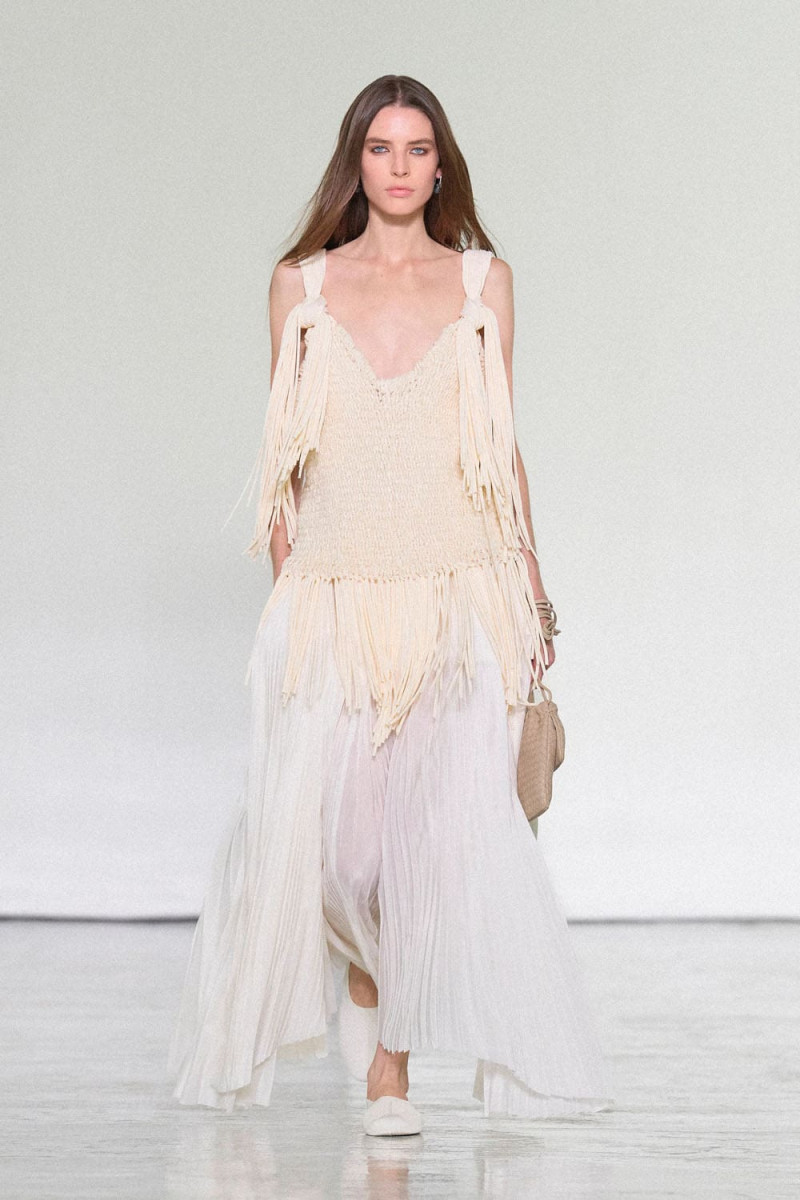 Bottega-Veneta-Spring-Summer-2027-Runway-Magazine-57.jpg